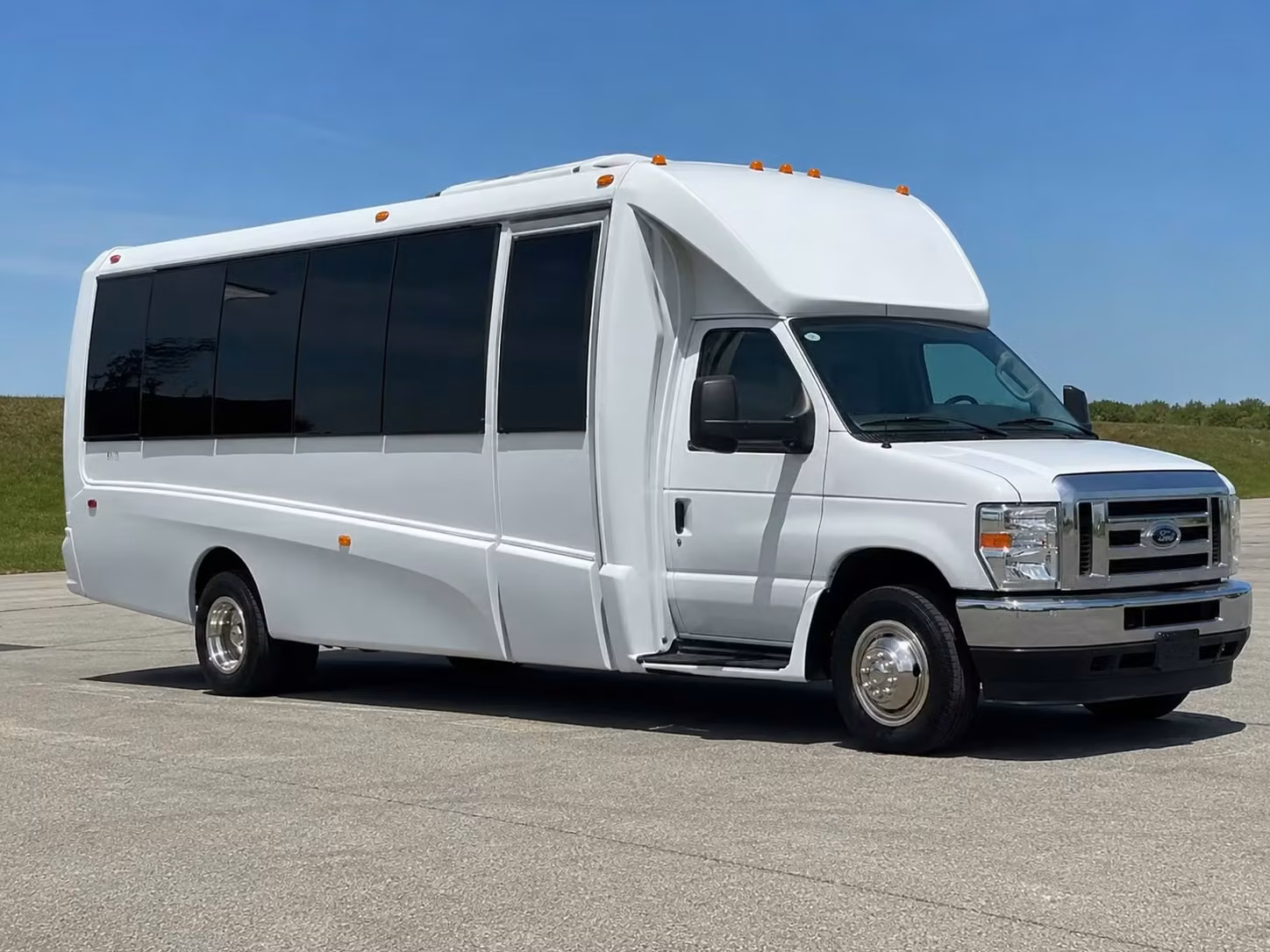 bachelorette party and bridal party bus rentals in berkeley